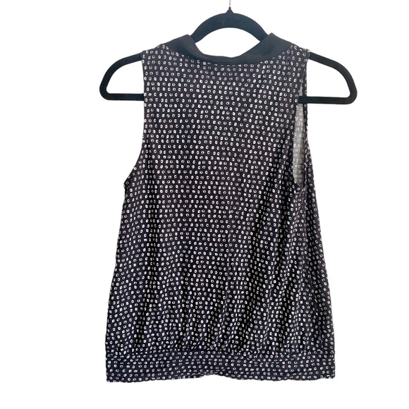 Deletta top abstract pattern with tie - Picture 5 of 7